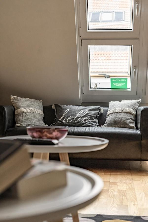 Central Apartment At Gozsdu Court, 60 Sqm, 2 Rooms With 2 Ac, Elevators, Kitchen Budapest Bagian luar foto